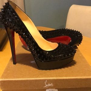 BIANCA SPIKES PATENT CHRISTIAN LOUBOUTIN -SZ: 39.5